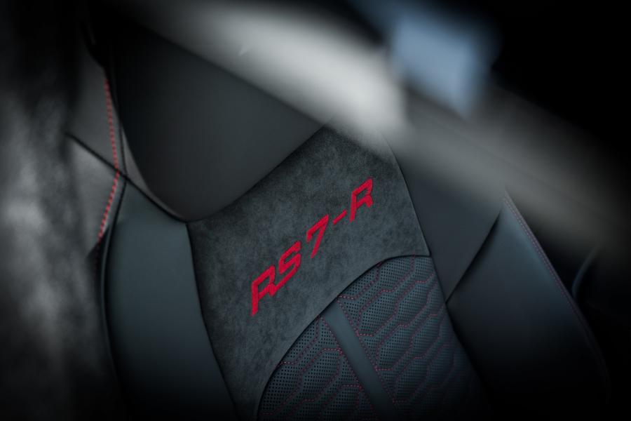 Детали интерьера Audi RS7-R by ABT 2020 года  (фото 20 из 28)